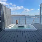 Seehaus Pippa Mit Sauna Und Whirlpool Direkt Am By Interhome Holiday home