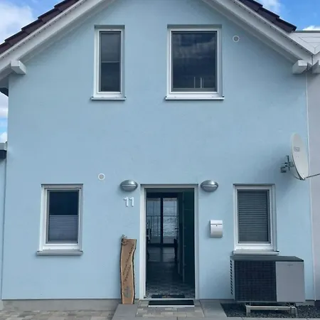 Seehaus Pippa Mit Sauna Und Whirlpool Direkt Am By Interhome Feriehus Mucheln