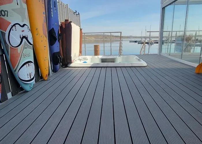 Seehaus Pippa Mit Sauna Und Whirlpool Direkt Am By Interhome *