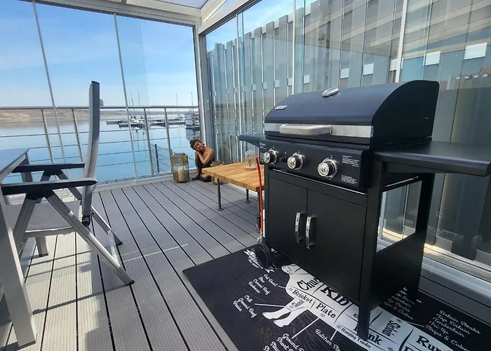 Seehaus Pippa Mit Sauna Und Whirlpool Direkt Am By Interhome Mucheln