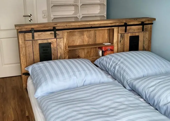 Seehaus Pippa Mit Sauna Und Whirlpool Direkt Am By Interhome Feriehus